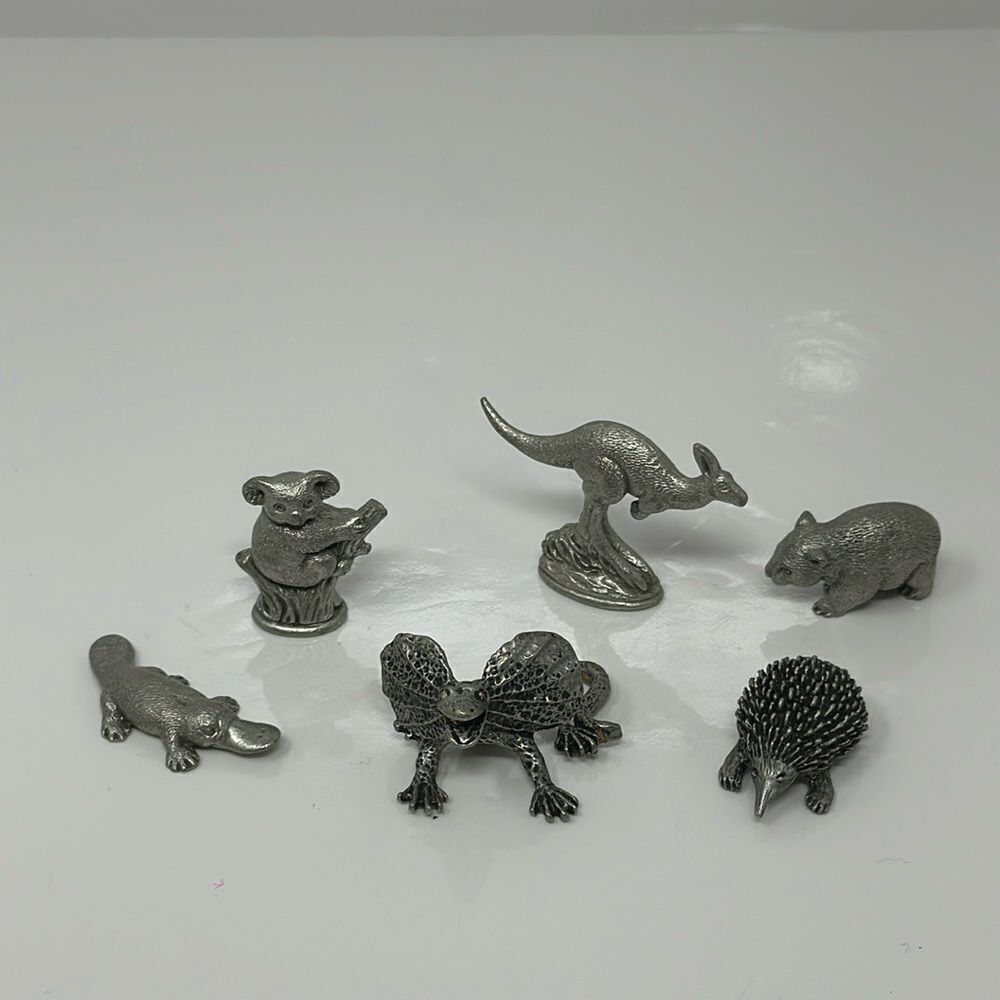 Vintage of miniature pewter animals